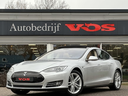 Tesla Model S 0