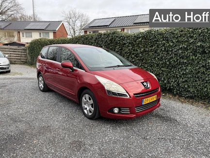 Peugeot 5008 0