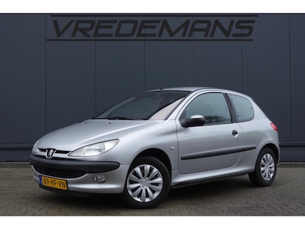 Peugeot 206 0