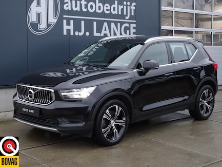 Volvo XC40 0