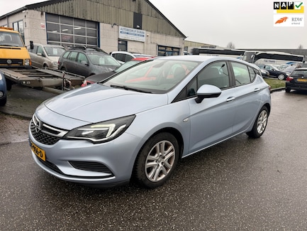 Opel Astra 0