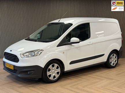 Ford Transit Courier 0