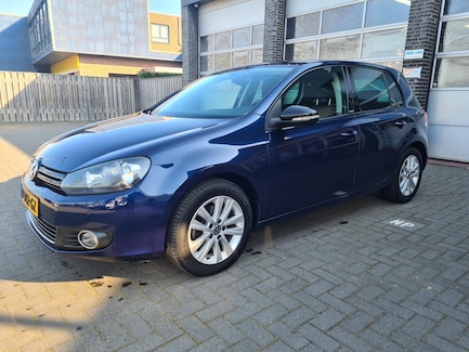 Volkswagen Golf 0