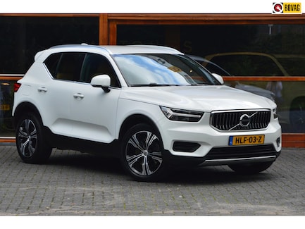 Volvo XC40 0