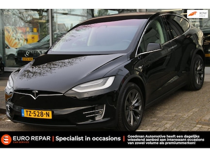 Tesla Model X 0