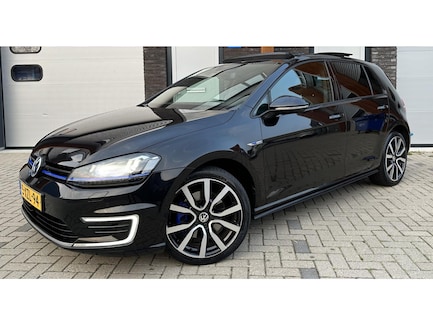 Volkswagen Golf 0