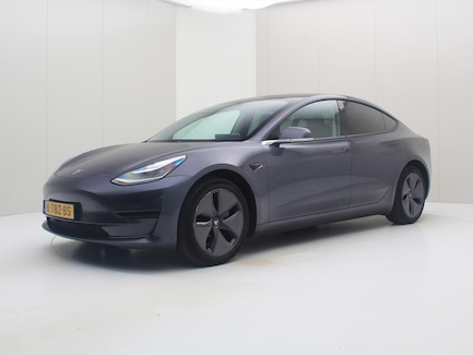 Tesla Model 3 0
