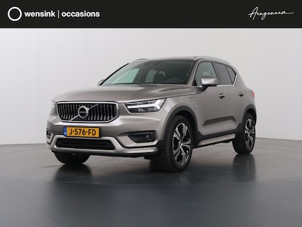 Volvo XC40 0