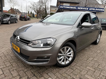 Volkswagen Golf 0