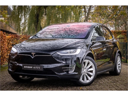 Tesla Model X 0