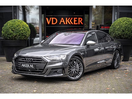 Audi S8 0