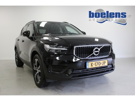 Volvo XC40 0