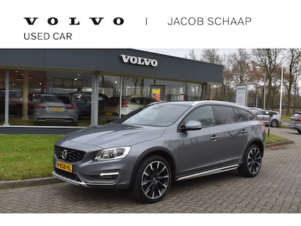 Volvo V60 Cross Country 0