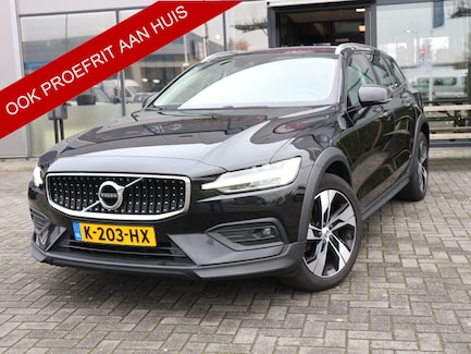 Volvo V60 Cross Country 0