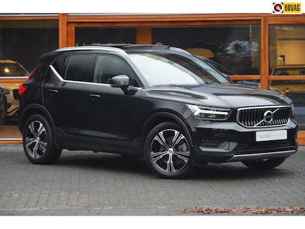 Volvo XC40 0