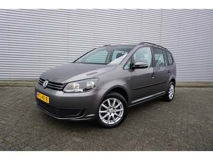 Volkswagen Touran 0