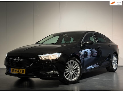 Opel Insignia 0