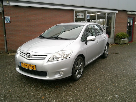 Toyota Auris 0