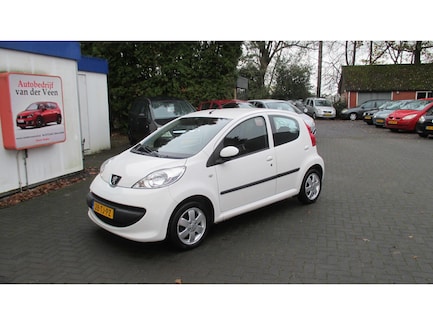 Peugeot 107 0