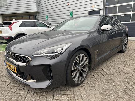 Kia Stinger 0