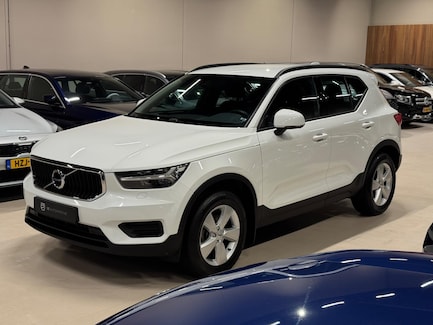 Volvo XC40 0