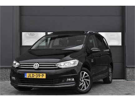 Volkswagen Touran 0