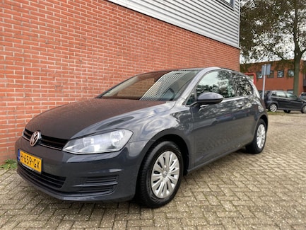 Volkswagen Golf 0