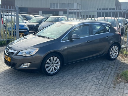 Opel Astra 0