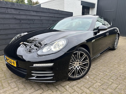 Porsche Panamera 0
