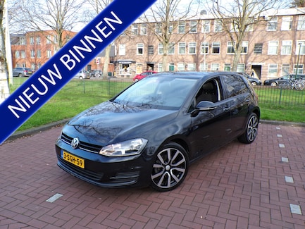 Volkswagen Golf 0