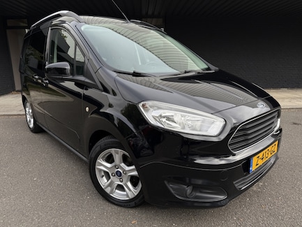Ford Tourneo Courier 0