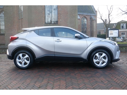Toyota C-HR 0