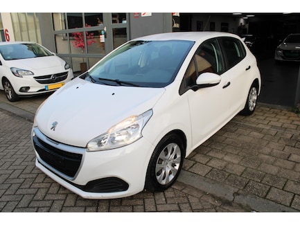 Peugeot 208 0