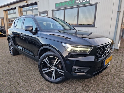 Volvo XC40 0