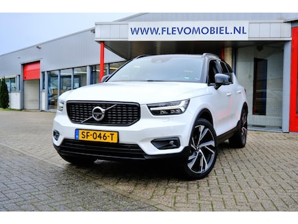 Volvo XC40 0