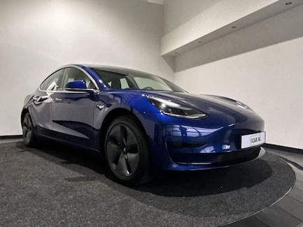 Tesla Model 3 0