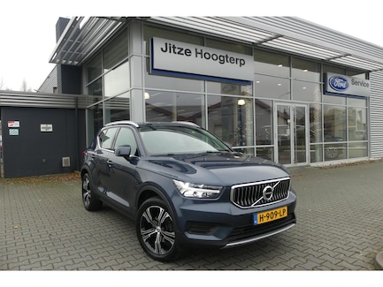 Volvo XC40 0