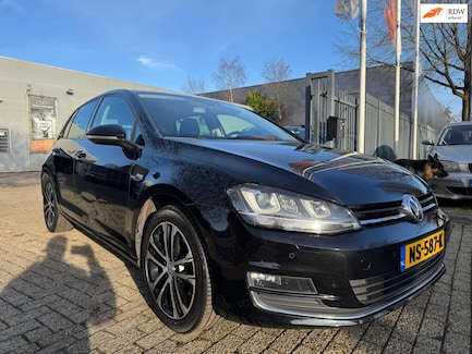 Volkswagen Golf 0