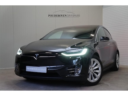 Tesla Model X 0