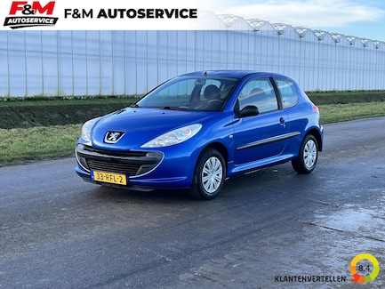 Peugeot 206+ 0
