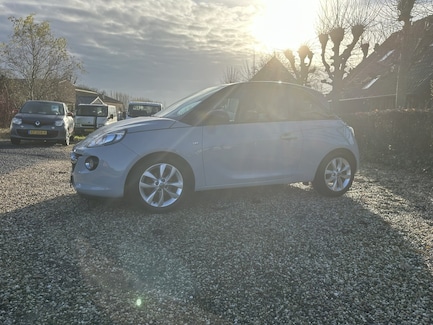 Opel Adam 0