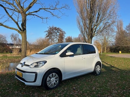 Volkswagen Up! 0