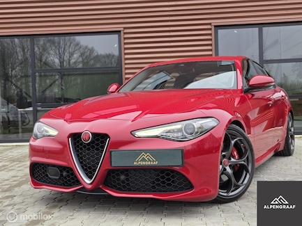 Alfa Romeo Giulia 0