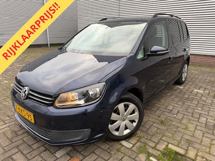 Volkswagen Touran 0