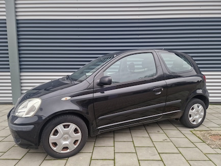 Toyota Yaris 0