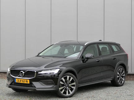 Volvo V60 Cross Country 0