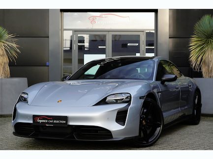 Porsche Taycan 0