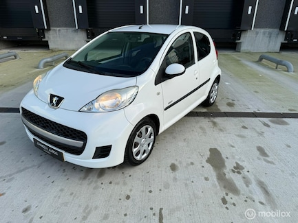 Peugeot 107 0