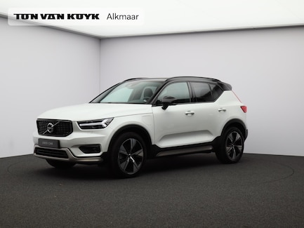Volvo XC40 0