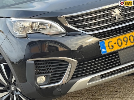 Peugeot 5008 0